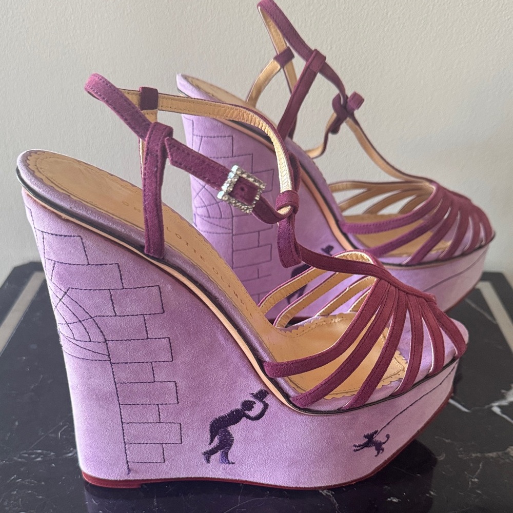 Charlotte Olympia for Bergdorf Goodman Purple suede Wedge Sandals 39 RARE! NEW! - Picture 5 of 8